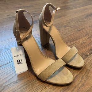 Merona “Nude” Light Tan Sandals - Heels | 8.5